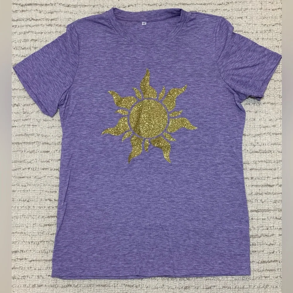 Tangled vibes tshirt for women - size small - Picture 1 of 5